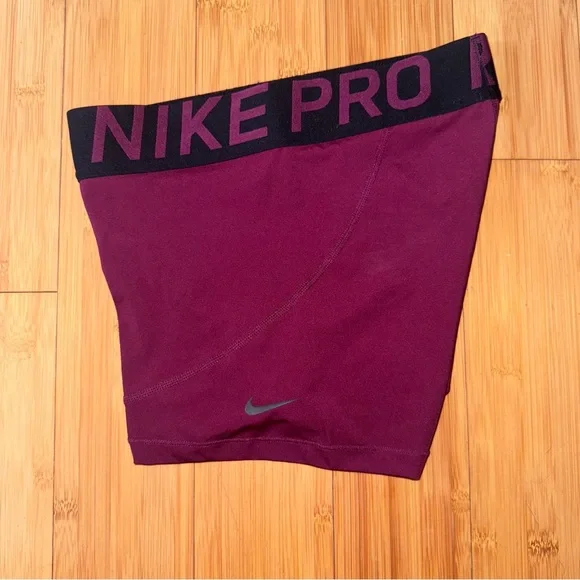 Nike Dri Fit Women’s Pro Shorts Compression Short - Maroon Small 3’ inseam - Picture 5 of 6